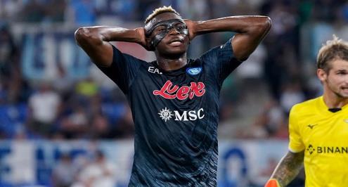 "قد يوافق".. تقارير: الهلال السعودي رفع عرضه لضم أوسيمين لمبلغ ضخم